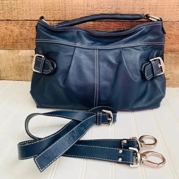 Innue Genuine Leather Purse - Picture 1 of 6